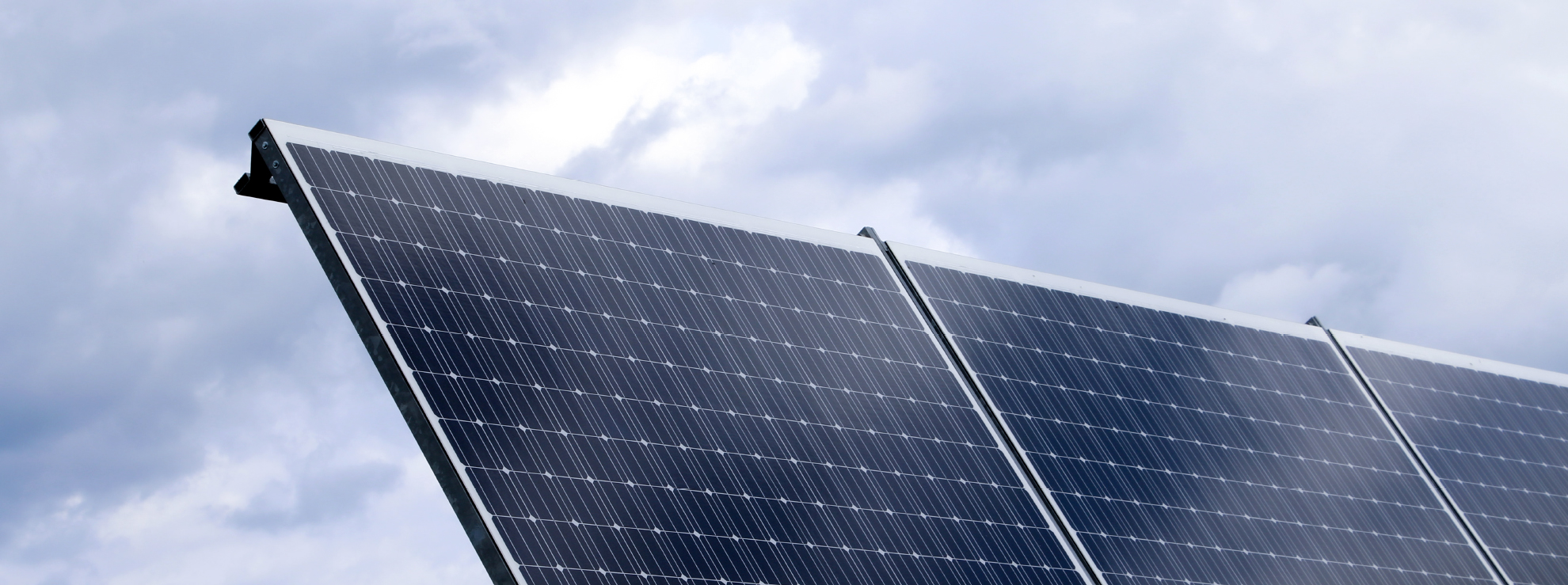 リパワリング施工を行った後の太陽光パネル